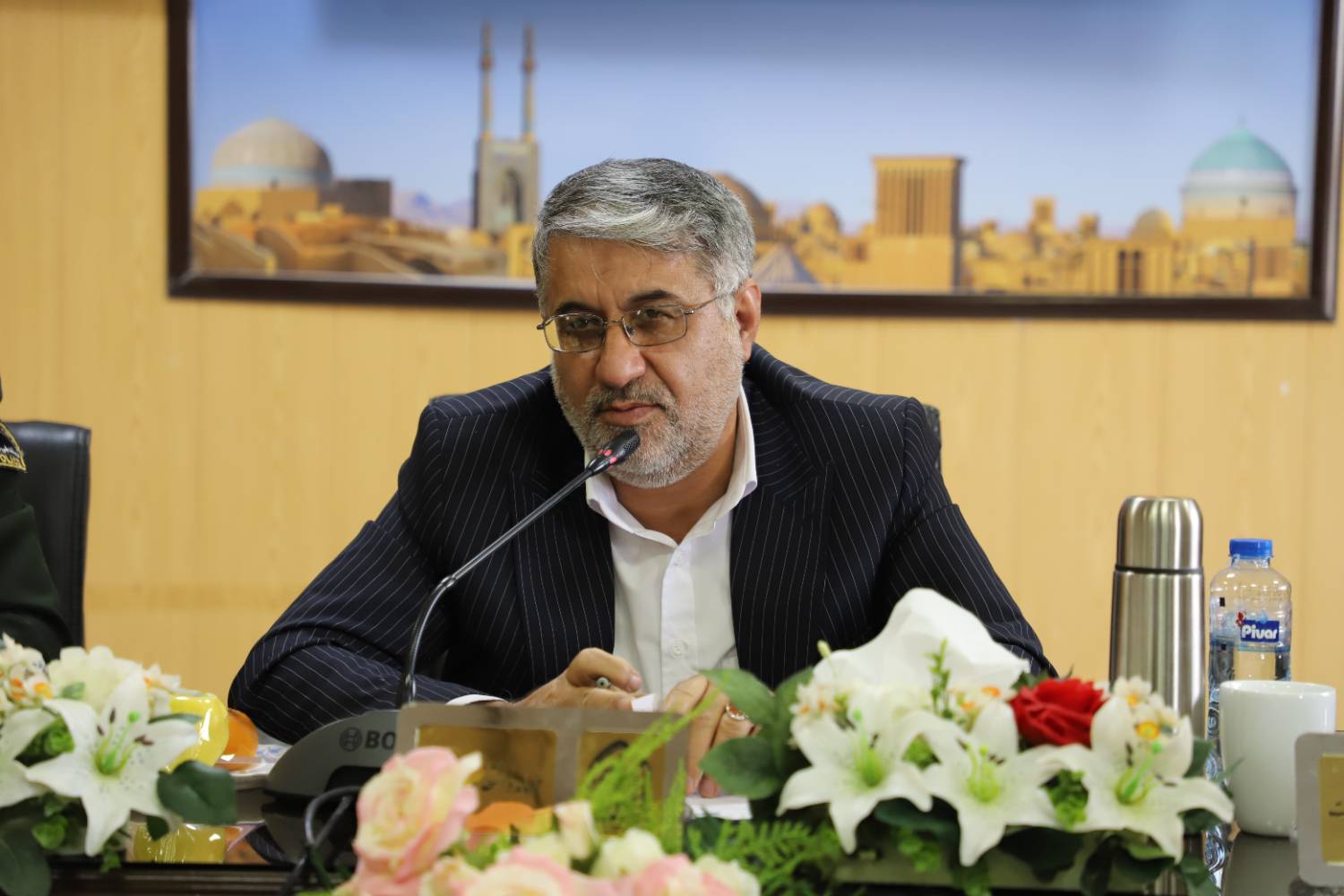 را‌های ارتباطی با مسئولان قضایی و دادگستری استان یزد / ۵۵ هزار و ۸۱۴ ملاقات مردمی توسط مسئولان قضایی استان یزد انجام شد