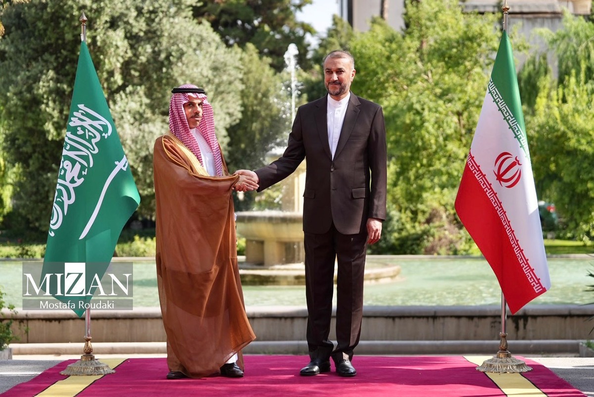 استقبال امیرعبداللهیان از بن‌فرحان/وزیران امور خارجه ایران و عربستان دیدار کردند
