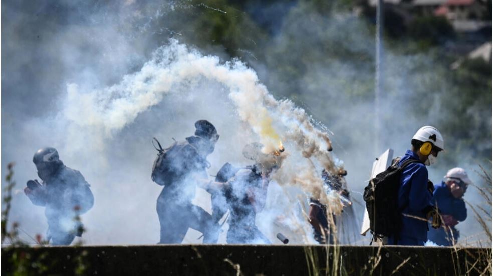 خشونت پلیس علیه معترضان در فرانسه