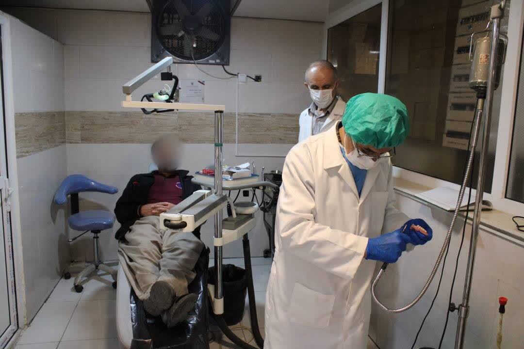 اقدامات در حوزه سلامت و فرهنگ زندانیان؛ ویزیت مستمر مددجویان و عضویت ۲۴۰ مددجو در کتابخانه زندان مهاباد اقدامات در حوزه سلامت و فرهنگ زندانیان؛ ویزیت مستمر مددجویان و عضویت ۲۴۰ مددجو در کتابخانه زندان مهاباد