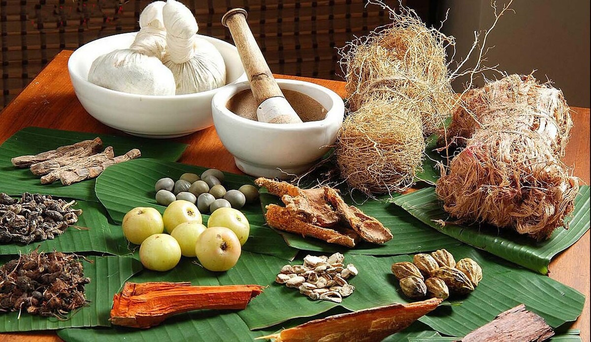 پوشش بیمه‌ای سه خدمت طب ایرانی تا پایان سال