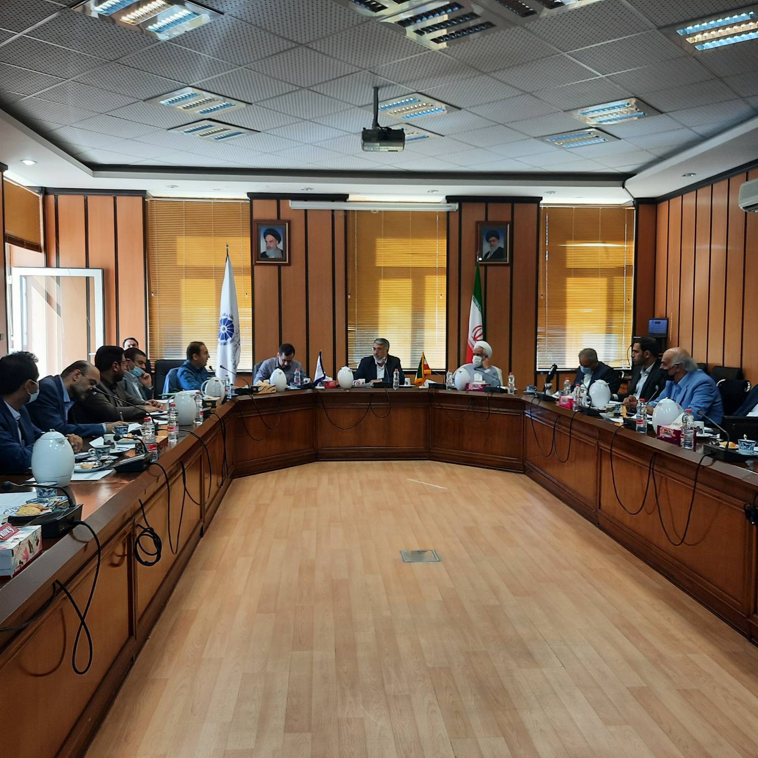 پشتیبانی و حمایت دستگاه قضا از تولید/ با همت دادگستری استان یزد احیای ۶ واحد تولیدی در ۵۰ روز ابتدایی سالجاری ممکن شد