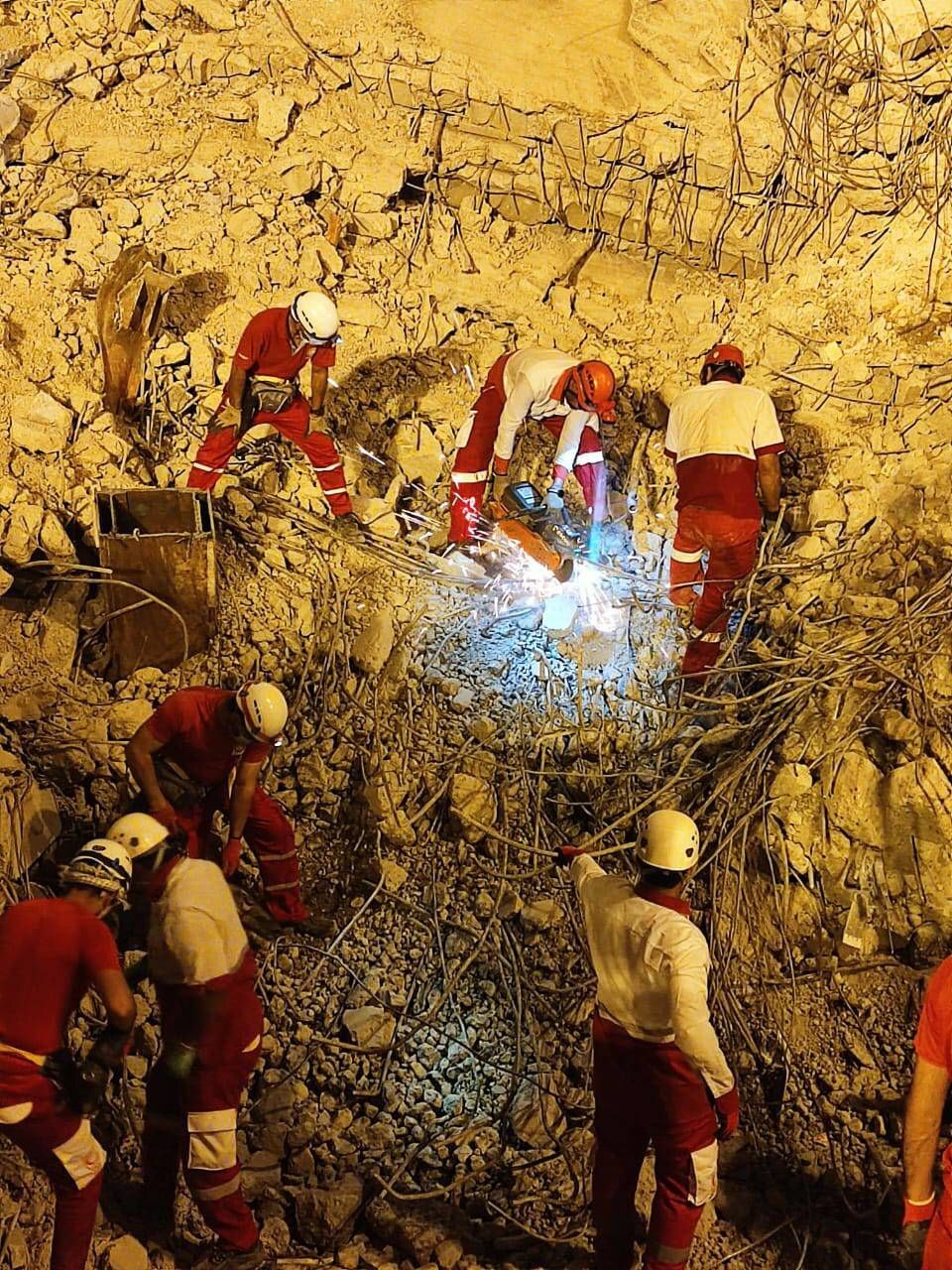 مستندی از واقعیت‌ها و حواشی حادثه ریزش ساختمان