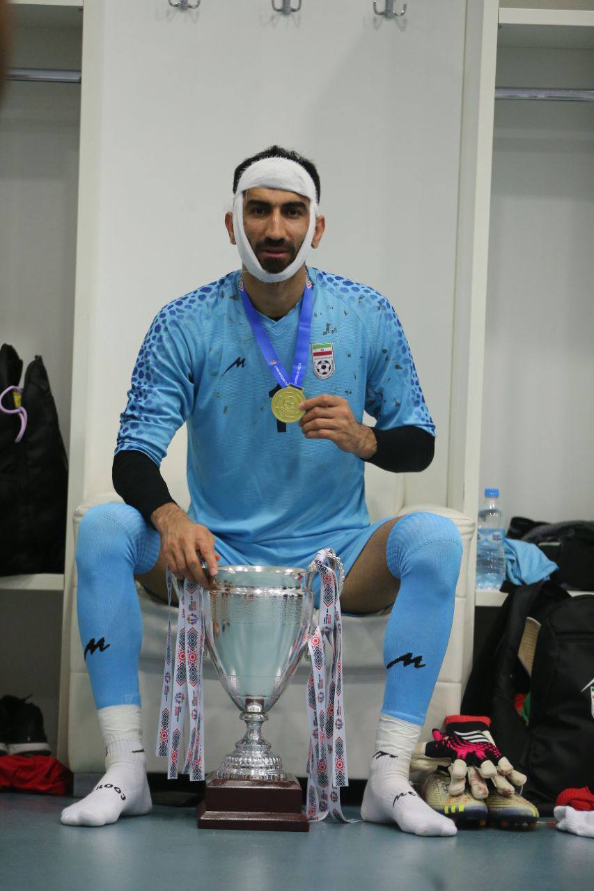 بیرانوند از بیمارستان مرخص شد+ عکس