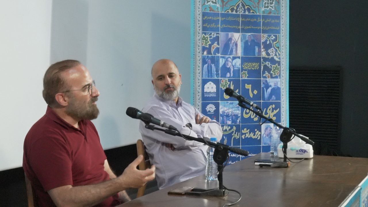 مهرداد فرید کارگردان فیلم دعوتنامه: تصاویر داخل حرم را با ترس و لرزو با دوربین موبایل گرفتیم