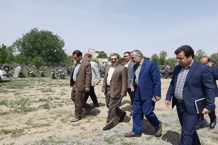 بازدید رئیس کل دادگستری و دادستان استان همدان از اماکن نگهداری اموال و وسایل نقلیه توقیفی/ دادستان همدان: خودروهای توقیفی در اجرای دستور رئیس قوه قضاییه تعیین تکلیف میشوند بازدید رئیس کل دادگستری و دادستان استان همدان از اماکن نگهداری اموال و وسایل نقلیه توقیفی/ دادستان همدان: خودروهای توقیفی در اجرای دستور رئیس قوه قضاییه تعیین تکلیف میشوند