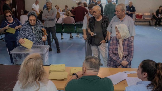 دور دوم انتخابات ریاست جمهوری ترکیه/حضور اردوغان و قلیچدار اوغلو در مراکز رای‎گیری