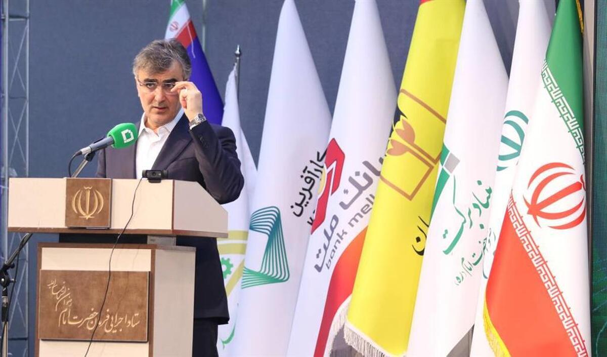 برای تسهیلات خرد بیش از یک ضامن دریافت نشود/ الزام بانک ها به پرداخت وام ازدواج مطابق با سهیمه های ابلاغی