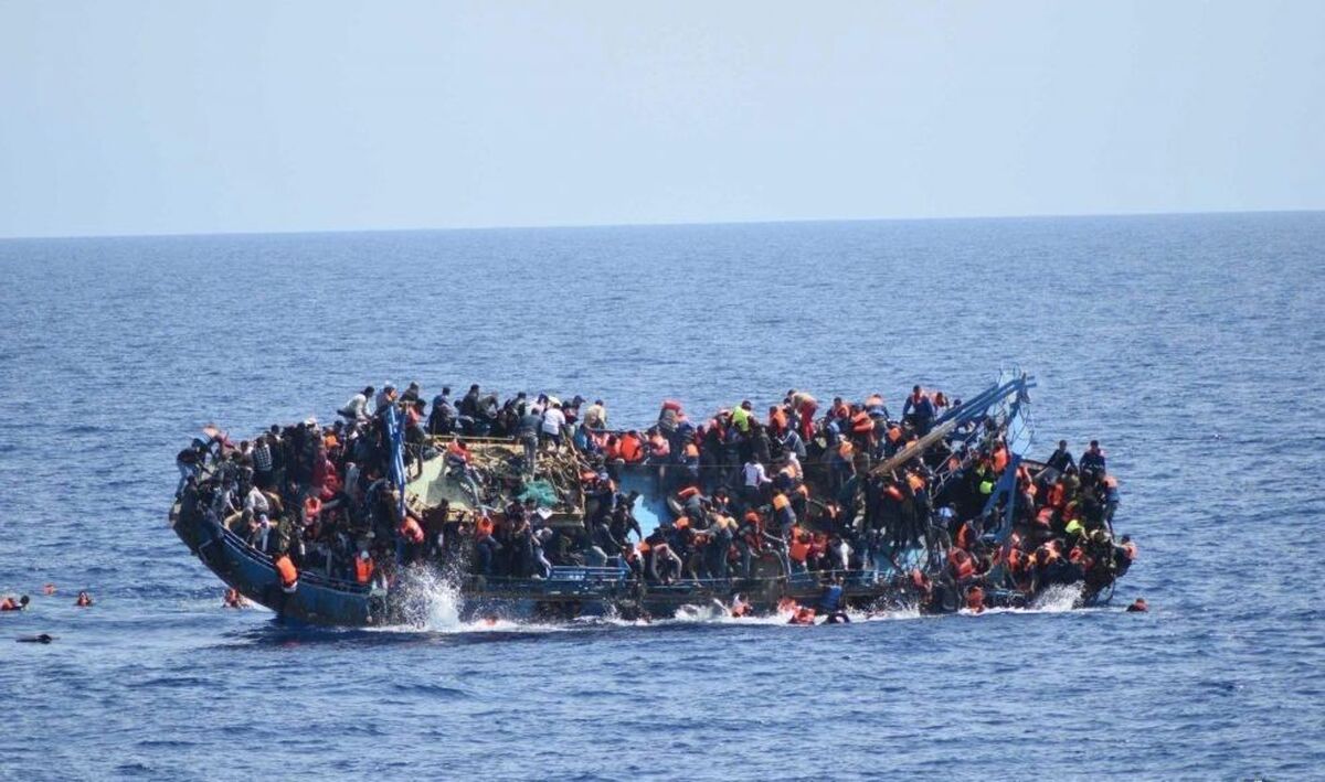 جزئیاتی جدید از غرق شدن کشتی پناهجویان در سواحل یونان/ کوتاهی اروپا در جلوگیری از بروز فاجعه