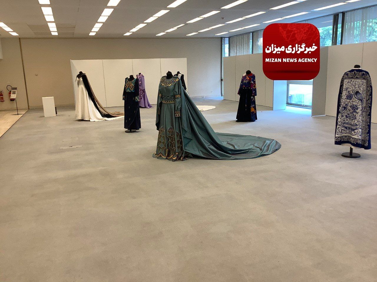 دبیر ستاد حقوق بشر از نمایشگاه تمدن و لباس زنان ایرانی در ژنو بازدید کرد