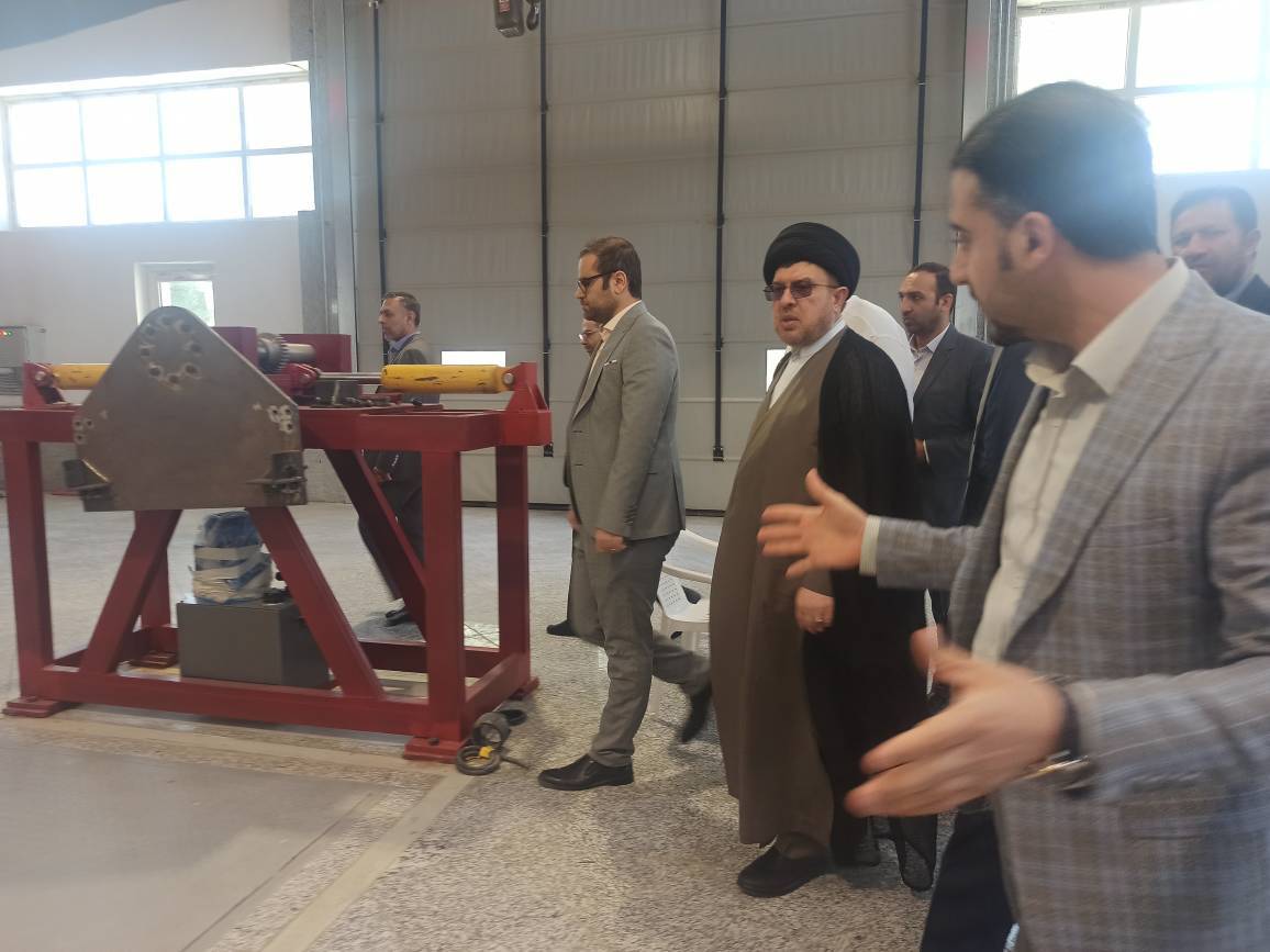 رئیس کل دادگستری فارس از یک شرکت خودرو سازی خصوصی در شیراز بازدید کرد/ بررسی ۹۲ درخواست و حل مشکلات حقوقی ۲۲ واحد در ستاد پیگیری اجرای سیاست‌های اقتصاد مقاومتی استان فارس»