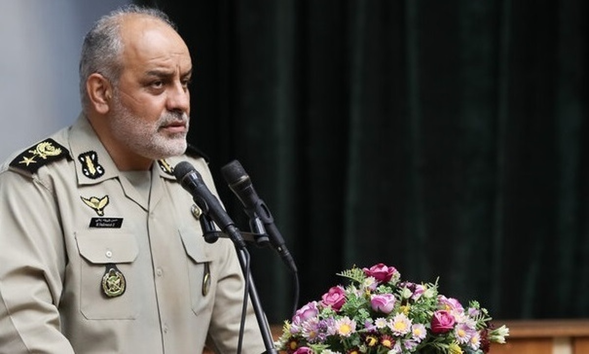 فرمانده دانشگاه فرماندهی و ستاد ارتش: باید ادامه‌دهنده راه شهیدان باشیم