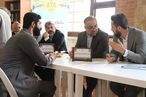 میز خدمت مسئولان قضایی در نماز جمعه تهران و سراسر کشور برگزار شد