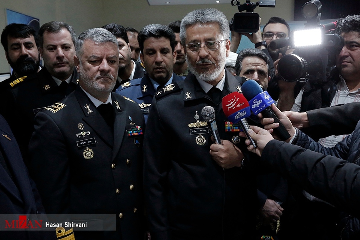 دریادار سیاری: لزوم توجه ارتش به فناوری‌های شالوده‌شکن