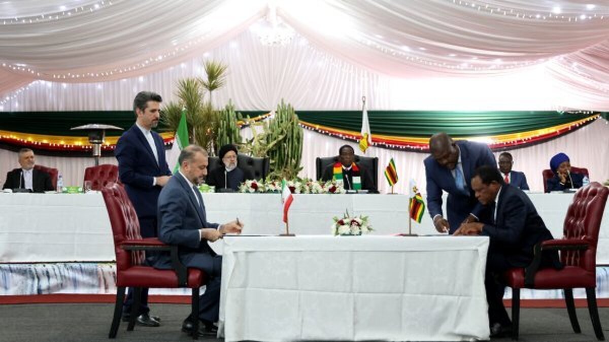 امضای ۱۲ سند همکاری میان ایران و زیمباوه/ رئیس جمهور: مهم نیست رابطه ما با آفریقا مورد پسند برخی نباشد، بلکه مهم تلاش برای تامین منافع متقابل است