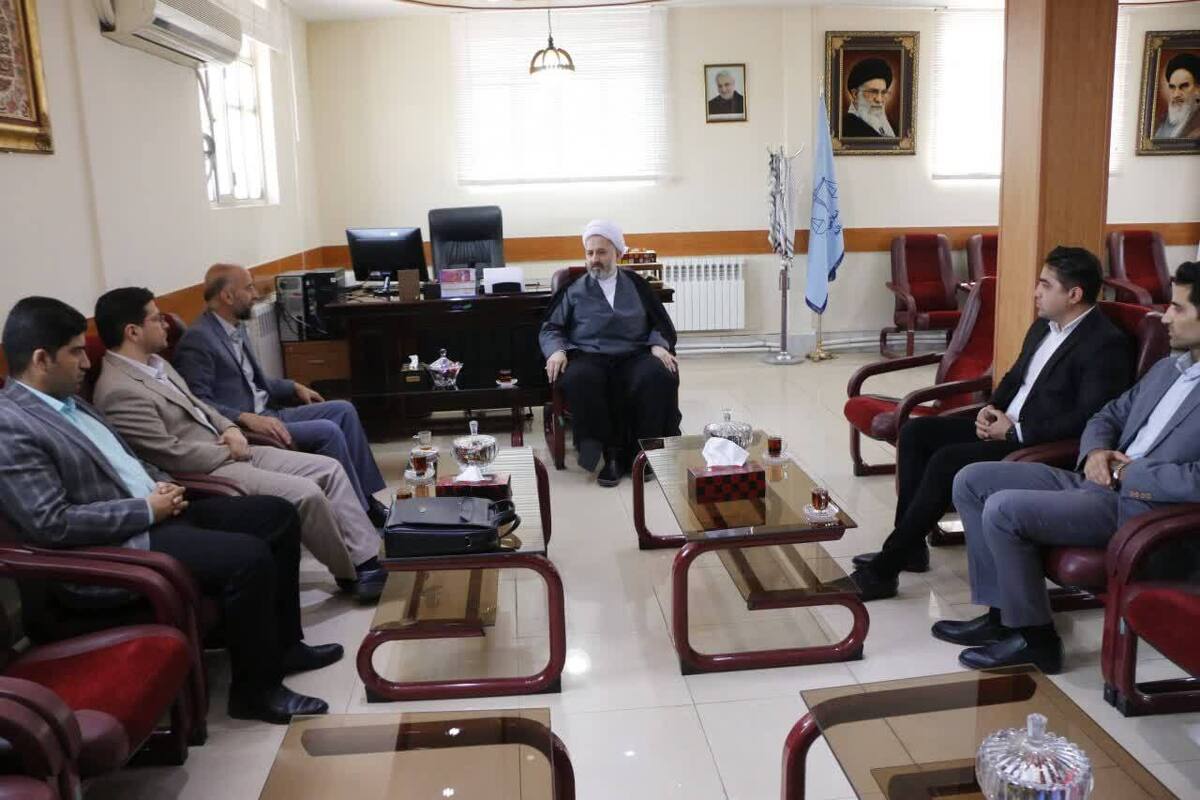 تاکید رئیس کل دادگستری استان لرستان بر برخورد قانونی و بدون اغماض با هرگونه تغییر کاربری اراضی کشاورزی و باغ‌ها