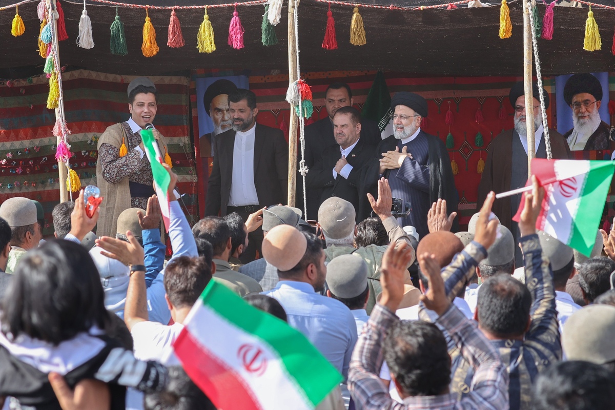 حضور آیت الله رئیسی در جمع عشایر کهگیلویه و بویراحمد