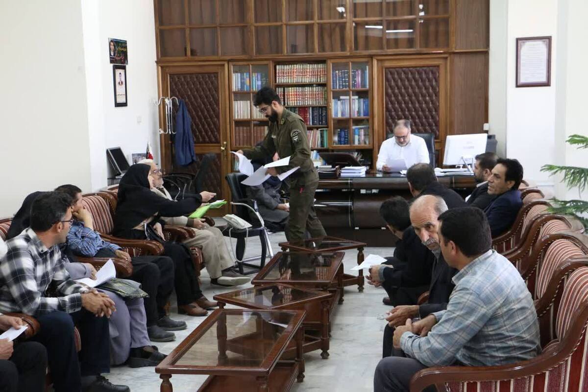 رئیس کل دادگستری استان کرمانشاه به بررسی درخواست‌های حقوقی و قضایی ۱۴۳ نفر از مراجعان پرداخت