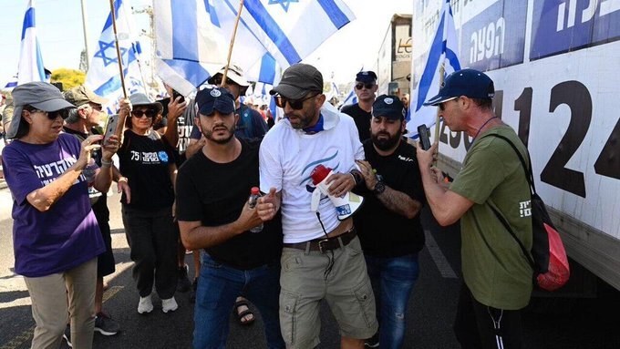 بازگشت معترضان به خیابانهای اراضی اشغالی/تظاهرات علیه طرح قضایی نتانیاهو بازگشت معترضان به خیابانهای اراضی اشغالی/تظاهرات علیه طرح قضایی نتانیاهو