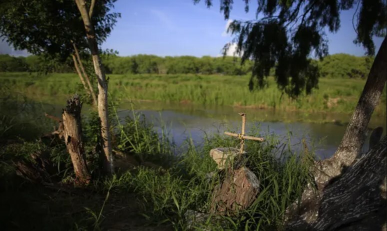 گور‌های دسته جمعی و بی نشان مهاجران و قربانیان باند‌های جنایتکار؛ گورستانی به وسعت مرز‌های آمریکا و مکزیک