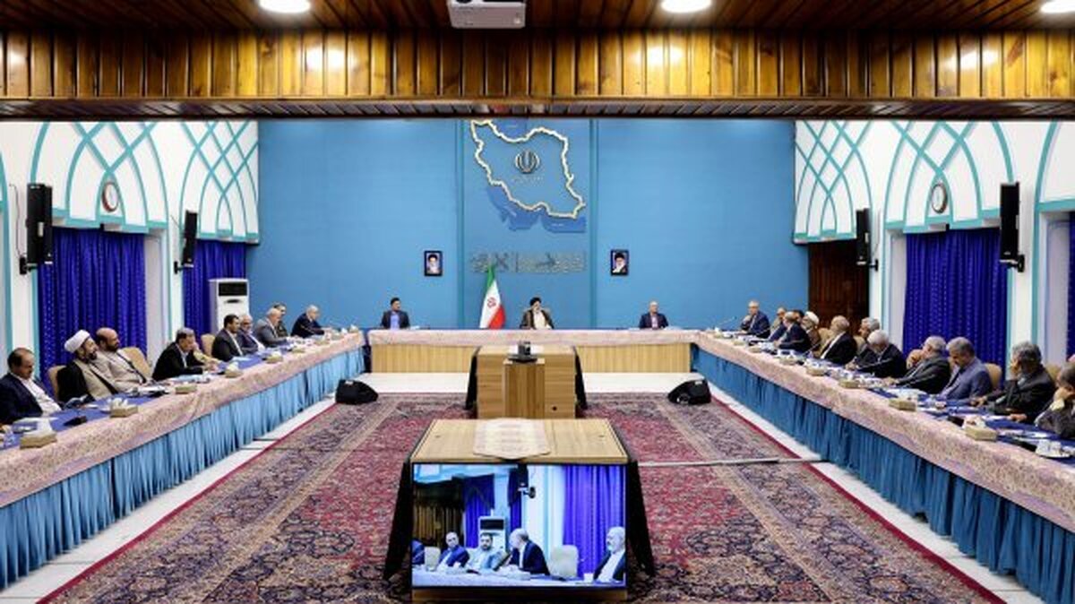 رئیس جمهور: قانون جوان‌سازی جمعیت باید به شکل مرتب در اجرا مورد ارزیابی قرار گیرد/ اجرای الکترونیک کنکور به شکل دقیق امتحان شده تا در اجرای سراسری با مشکل مواجه نشود