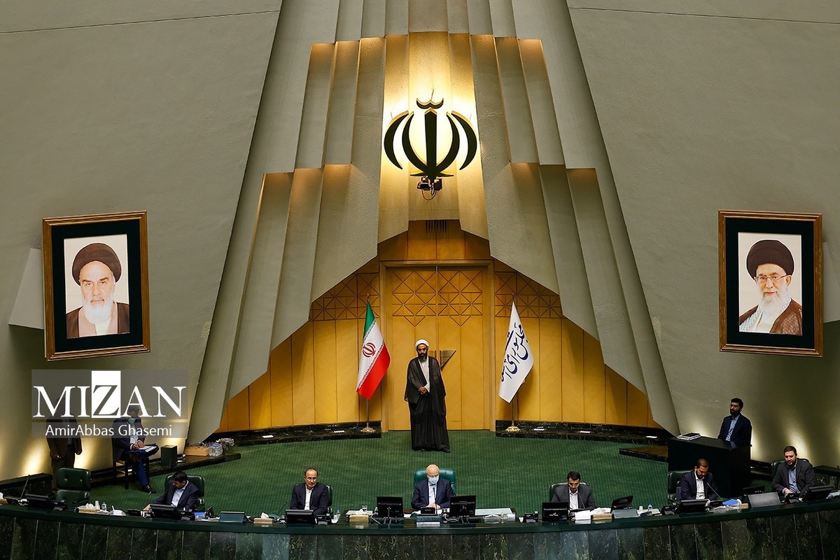 بررسی وضعیت موجودی مخازن سد‌ها در نشست کمیسیون انرژی