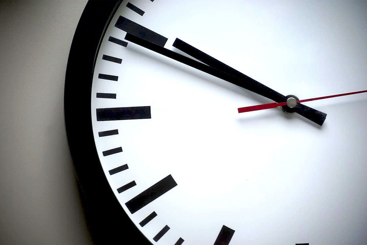 موافقت رئیس‌جمهور با پیشنهاد قالیباف برای محاسبه ۴۴ ساعت مابه التفاوت تغییر ساعت کارمندان در قالب دورکاری و بازگشت ساعت کاری به روال عادی در جلسه سرای قوا