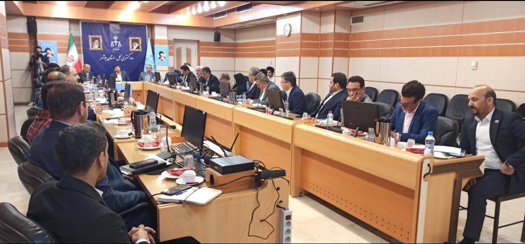 رئیس کل دادگستری استان بوشهر با فعالان اقتصادی دیدار و از شرکت‌های تولیدی و صنعتی استان بوشهر در هفته قوه قضاییه بازدید کرد