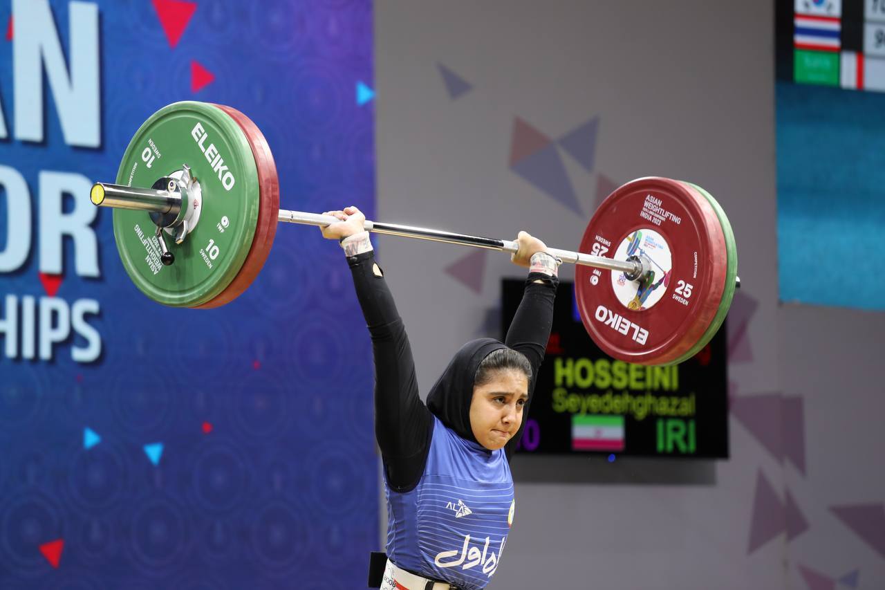 وزنهبرداری قهرمانی آسیا| دختران نوجوانان و جوانان ایران چراغ اول را روشن کردند وزنهبرداری قهرمانی آسیا| دختران نوجوانان و جوانان ایران چراغ اول را روشن کردند