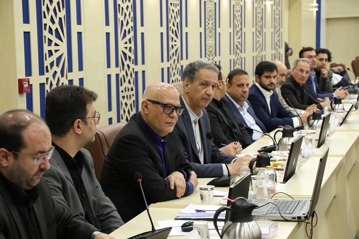 نشست تولیدکنندگان پالایشگاهی فرآوری غلات با رئیس کل دادگستری استان تهران برگزار شد/ القاصی: اسامی واحد‌های تولیدی دارای پرونده قضایی در استان تهران احصاء و استخراج شد/ تصمیم قضایی در خصوص اتهام یک شخص نباید منجر به تعطیلی واحد تولیدی و از بین رفتن اشتغال کارگران شود/ ذرت‌های وارداتی حتما باید برای مصرف انسانی مورد تایید سازمان غذا و دارو باشد