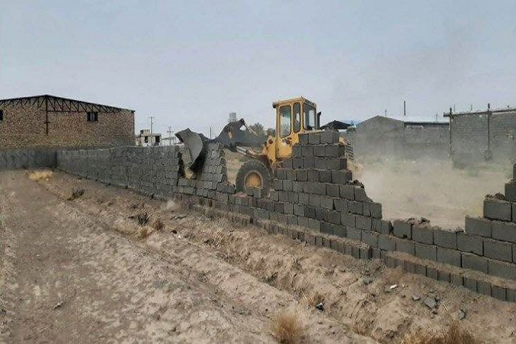 ۶۰ هزار مترمربع از اراضی ملی شهرستان بستک رفع تصرف شدند ۶۰ هزار مترمربع از اراضی ملی شهرستان بستک رفع تصرف شدند