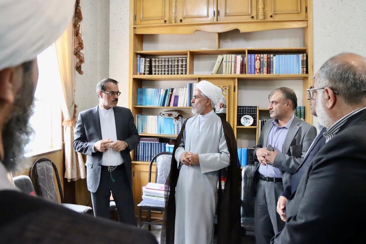 رئیس سازمان بازرسی کل کشور از دادگستری شهرستان لامرد بازدید کرد