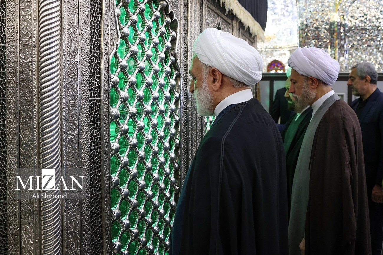 بازدید حجت‌الاسلام والمسلمین محسنی اژه‌ای از کارخانه روغن‌ نباتی شیراز و کارخانه صنایع مخابراتی راه دور‌ ایران (ITI) / حل مسائل مرتبط با بنگاه‌های تولیدی استان فارس در راستای تحقق شعار سال و کمک به دولت در این جهت، از اهداف سفر استانی رئیس قوه‌قضاییه است/ ارائه سند موقوفه بیمارستان نمازی توسط رئیس قوه قضاییه