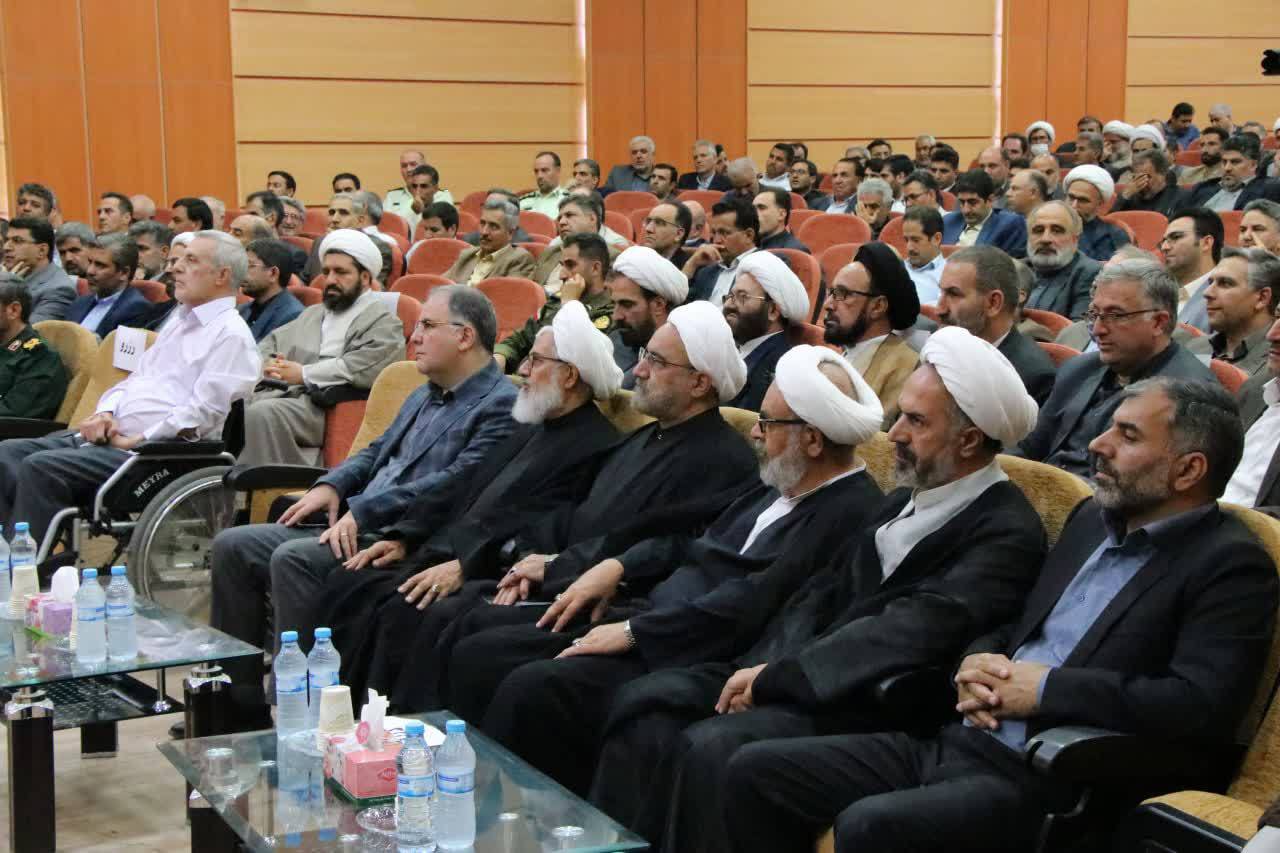 معاون اول قوه قضاییه: اتاق فکر دشمن در حال برنامه ریزی برای دو قطبی سازی کشور است معاون اول قوه قضاییه: اتاق فکر دشمن در حال برنامه ریزی برای دو قطبی سازی کشور است