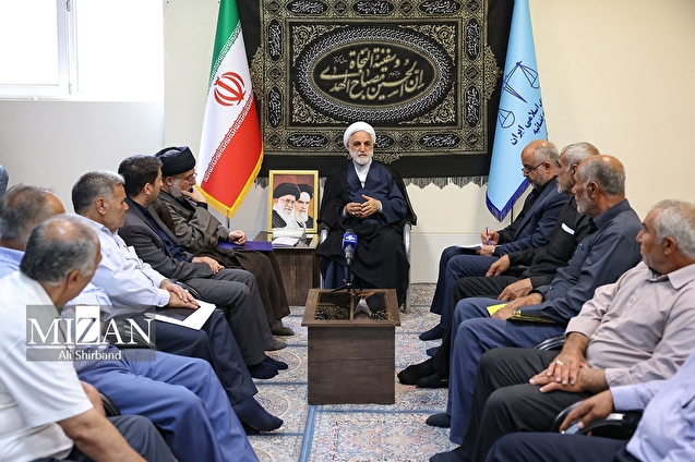 بازدید حجت‌الاسلام والمسلمین محسنی اژه‌ای از کارخانه روغن نباتی شیراز و کارخانه صنایع مخابراتی راه دور ایران (ITI) /با حضور و وساطت رئیس قوه‌قضاییه، دو پرونده نزاع بین‌طایفه‌ای ۴۰ ساله ۱۰۰ خانواده به صلح و سازش منتهی شد/ واگذاری ۵ هزار فقره سند رسمی املاک شهرستان بختگان با حضور رئیس دستگاه قضا