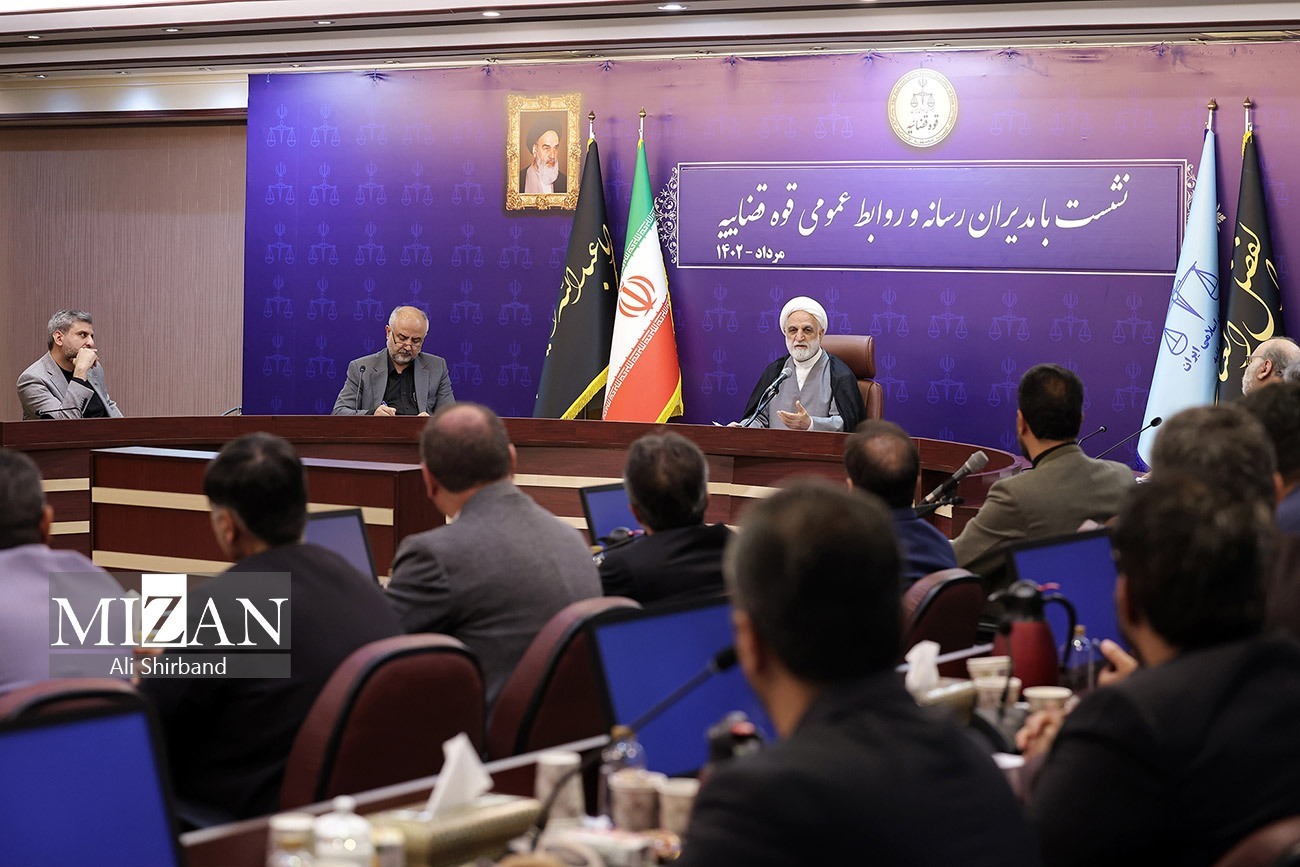 توصیه‌های حجت‌الاسلام‌والمسلمین محسنی اژه‌ای به مدیران رسانه‌ای دستگاه قضا/ قوه‌قضاییه داده‌های ذی‌قیمتی دارد که در جهت آگاهی‌بخشی، افزایش سواد حقوقی مردم و پیشگیری از وقوع جرائم، بسیار مفید هستند/ فعالان رسانه‌ای در دستگاه قضایی با ابتکار عمل، سازوکار‌هایی را برای اطلاع‌رسانی به شیوه‌های متنوع و افزایش تعاملات با گروه‌های مختلف اجتماعی تدوین و عملیاتی سازند