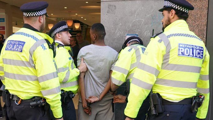 لندن زیر سایه سنگین هرج و مرج برنامه ریزی شده در رسانه‌های اجتماعی