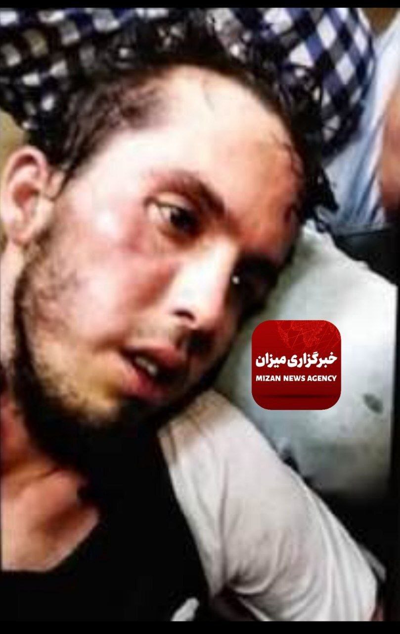 حادثه تروریستی در حرم مطهر شاهچراغ(ع)/ یک شهید و ۷ زخمی تاکنون/یکی از تروریست‌ها دستگیر شد