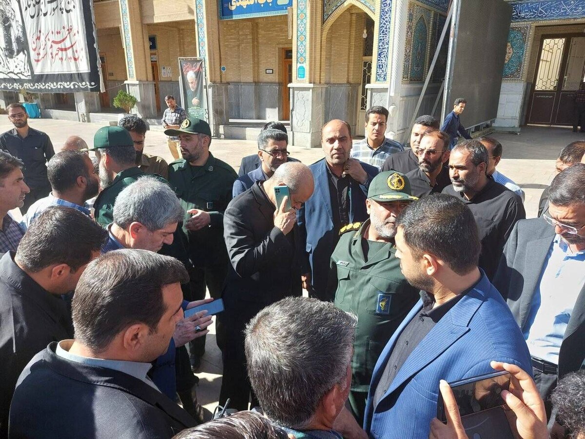 بازدید وزیر کشور از حرم مطهر شاهچراغ(ع) پس از حادثه تروریستی