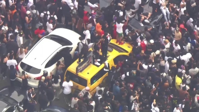 وقتی تاثیرگذاری در رسانه‌های اجتماعی به هرج و مرج اجتماعی منجر می‌شود