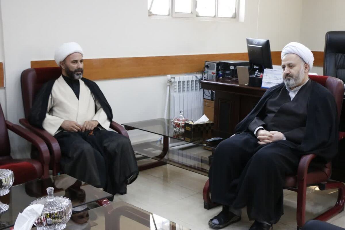 رییس کل دادگستری لرستان: باید نسبت به روشنگری و حفظ ارزش‌های نظام مقدس جمهوری اسلامی توجه ویژه داشته باشیم