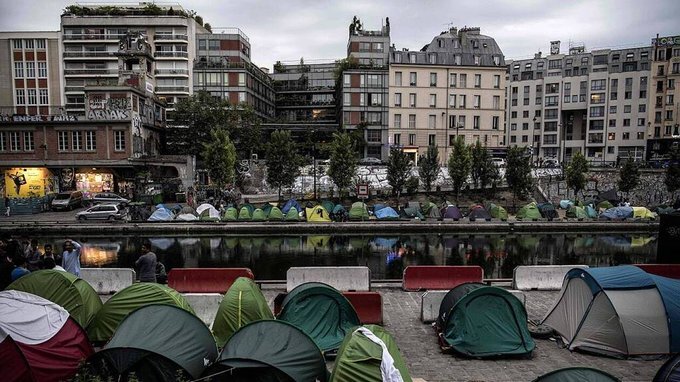 چهره واقعی بی‌خانمانی در قلب پاریس
