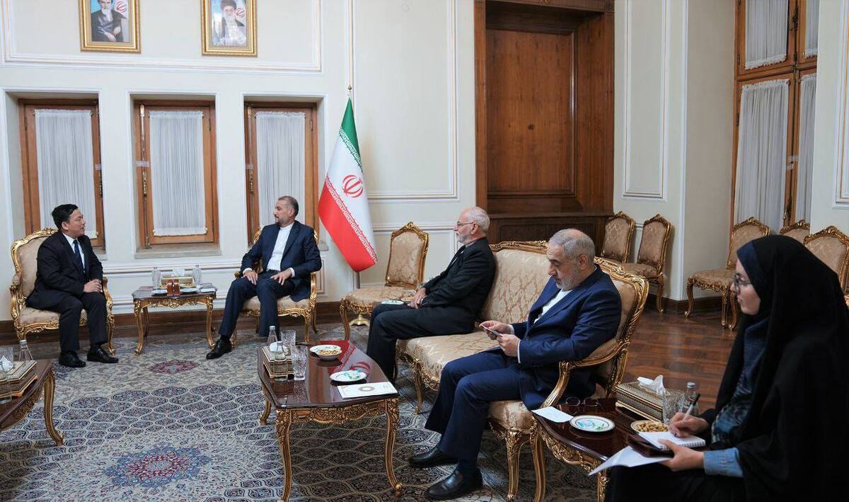 تسلیم استوارنامه سفیر جدید آکردیته پادشاهی کامبوج به امیرعبداللهیان