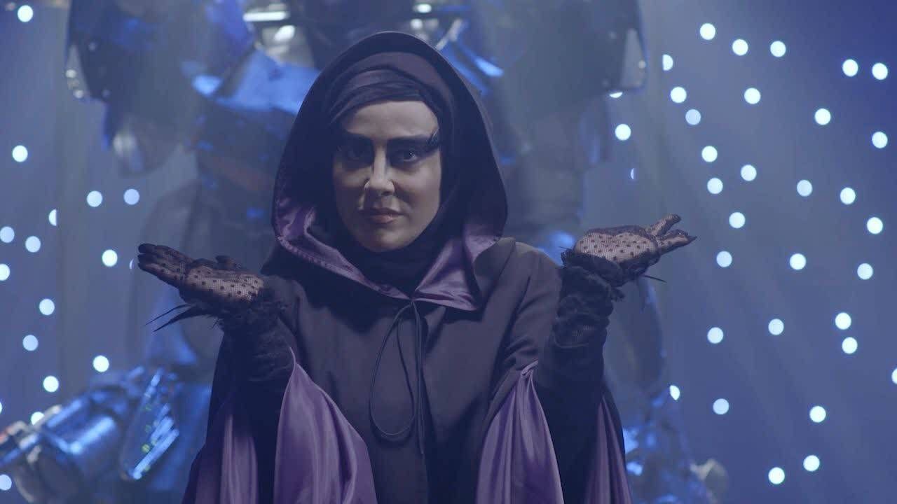 ربات‌ها مقابل دوربین «آلفا و ربات نابودگر» رفتند