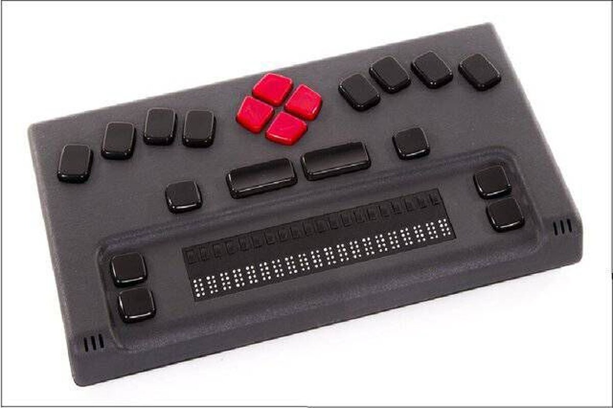 برجسته‌نگار هوشمند در اختیار نابینایان مناطق محروم قرار گرفت