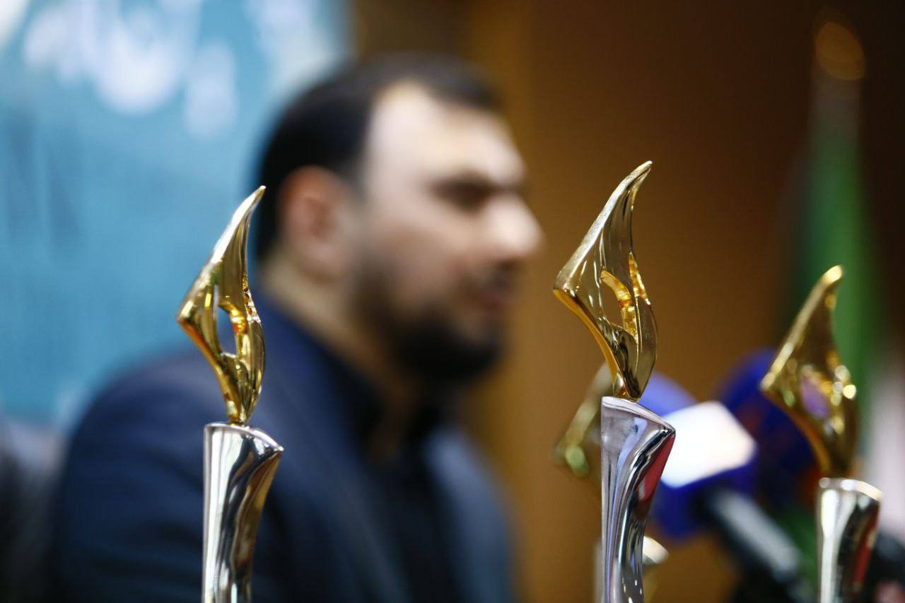 مهدی آذرپندار در نشست خبری جشنواره فیلم کوتاه تهران: لغو آکادمی اسکار کذب است/ فضا برای همه سلایق و نظرها باز است مهدی آذرپندار در نشست خبری جشنواره فیلم کوتاه تهران: لغو آکادمی اسکار کذب است/ فضا برای همه سلایق و نظرها باز است