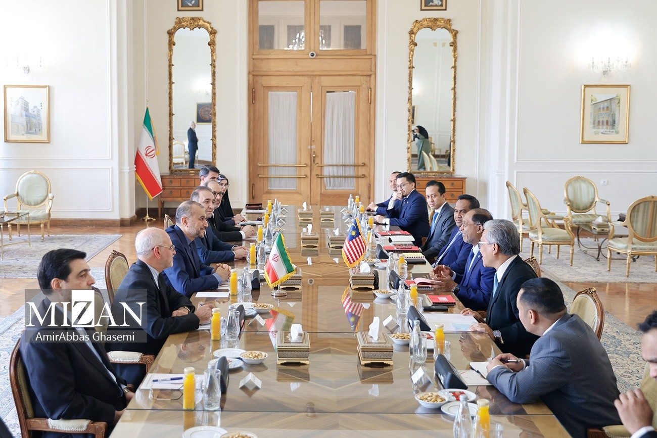 استقبال امیرعبداللهیان از همتای مالزیایی/ وزرای خارجه ایران و مالزی دیدار کردند