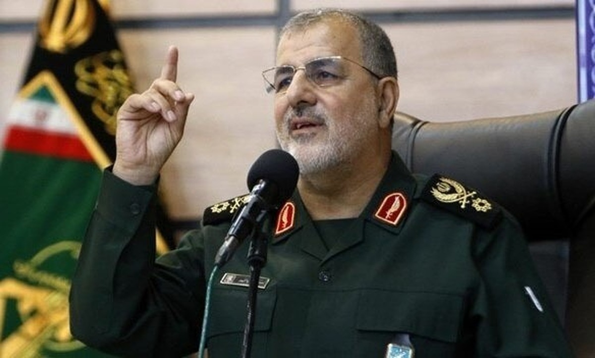فرمانده نیروی زمینی سپاه: برقراری امنیت را مردمی کردیم