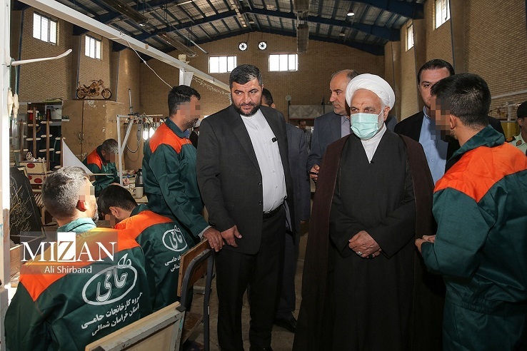 حمایت ۱۶۰ میلیارد ریالی اداره کل زندان‌های اردبیل از ۸۹ مددجو برای ایجاد شغل پس از آزادی آن‌ها طی امسال/ استفاده شرکت کنندگان دوره‌های اشتغالزایی زندان‌های اردبیل از تسهیلات ویژه برای ایجاد شغل در جامعه/ مدیرکل زندان‌های اردبیل: ۱۶۲ کارگاه اشتغال برای زندانیان استان اردبیل ایجاد شده است