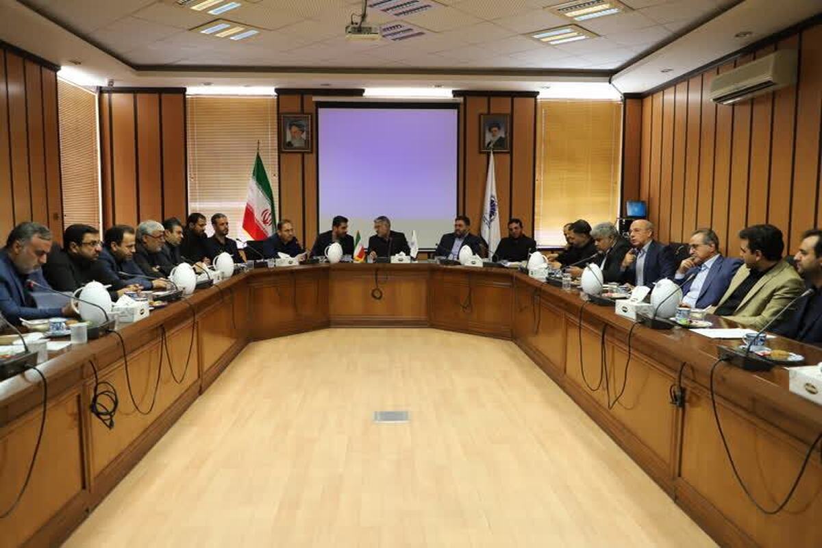  اعضای ستاد اقتصاد مقاومتی استان یزد در جهت رفع مشکلات شهرک‌های صنعتی استان تصمیم‌گیری کردند